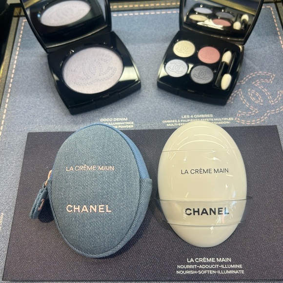 CHANEL Shimmering Blue Lipstick - Picture 6 of 7